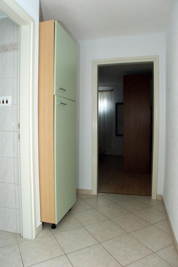 Apartments By The Sea Duga Luka - Prtlog, Labin - 2367 Drenje  ภายนอก รูปภาพ