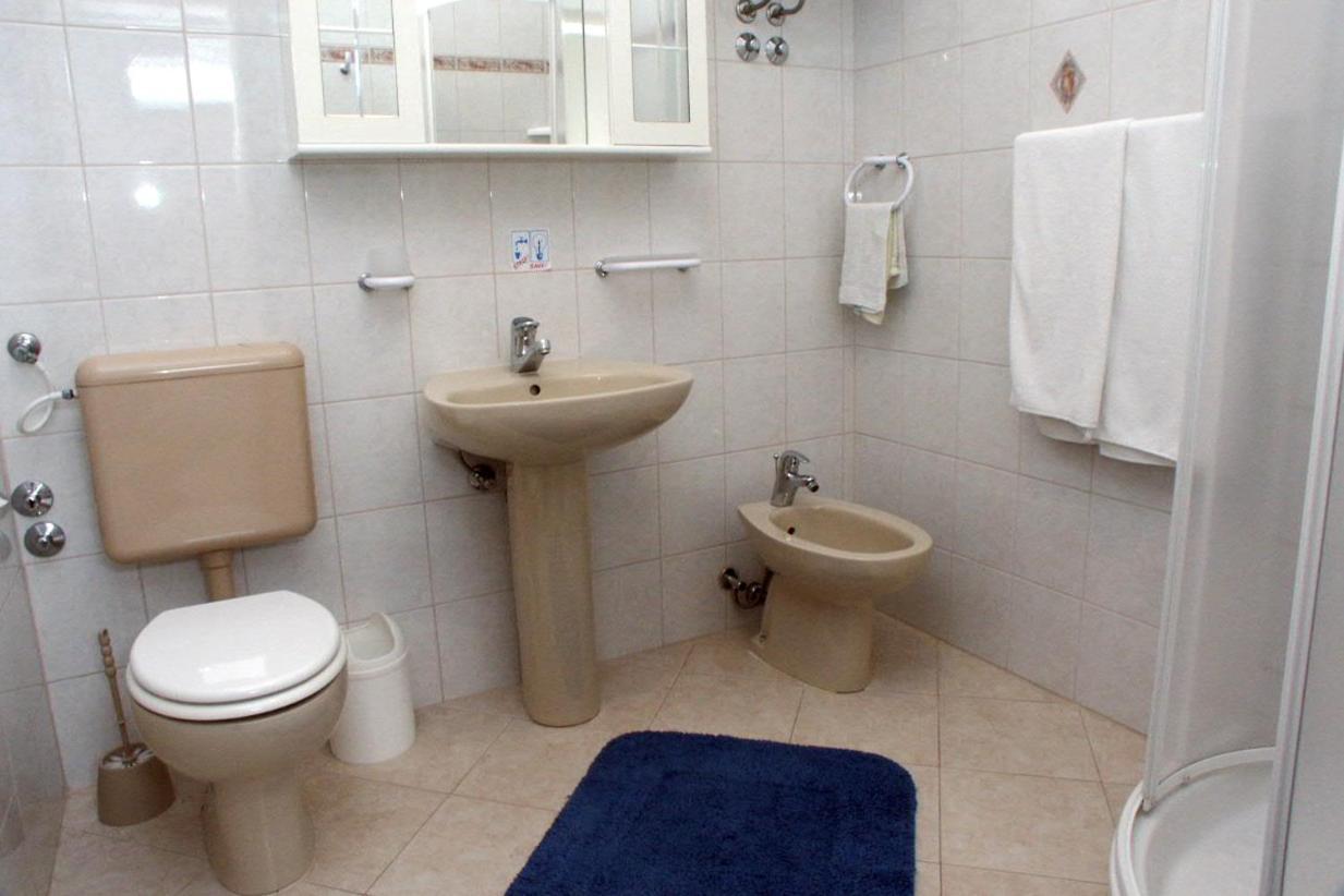 Apartments By The Sea Duga Luka - Prtlog, Labin - 2367 Drenje  ภายนอก รูปภาพ